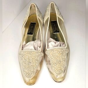 Vintage J. Reneè mesh and faux pearl flats